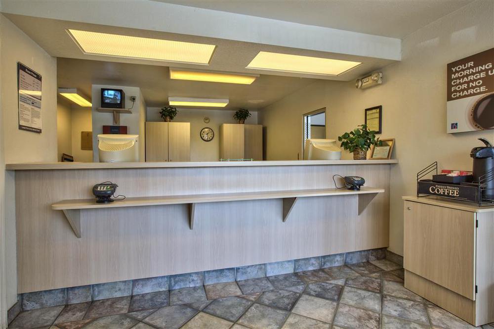Luxury Inn Олбани Интерьер фото