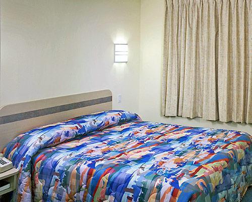 Luxury Inn Олбани Номер фото